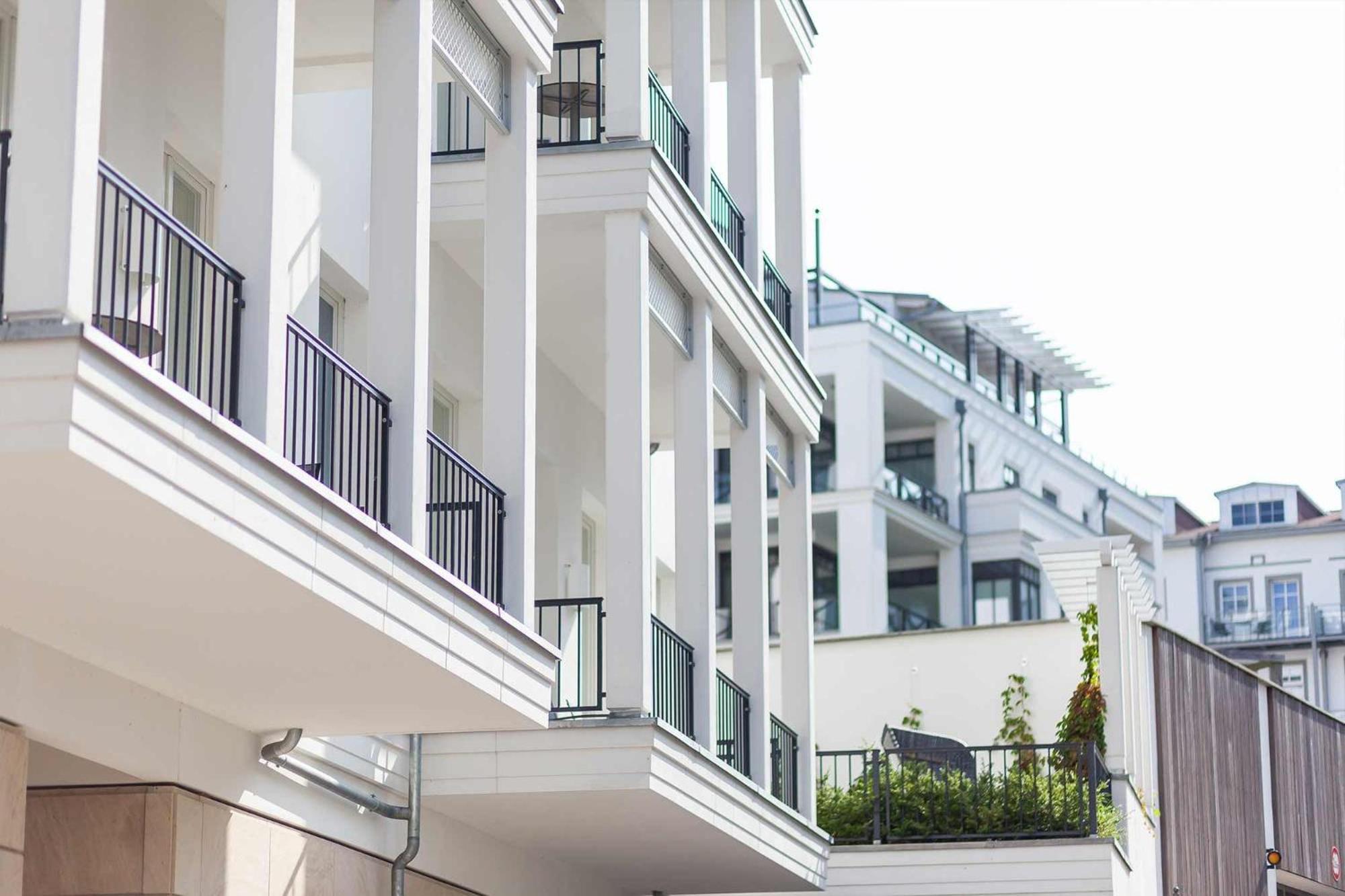 First White Pearl Apartment Sellin  Exterior photo