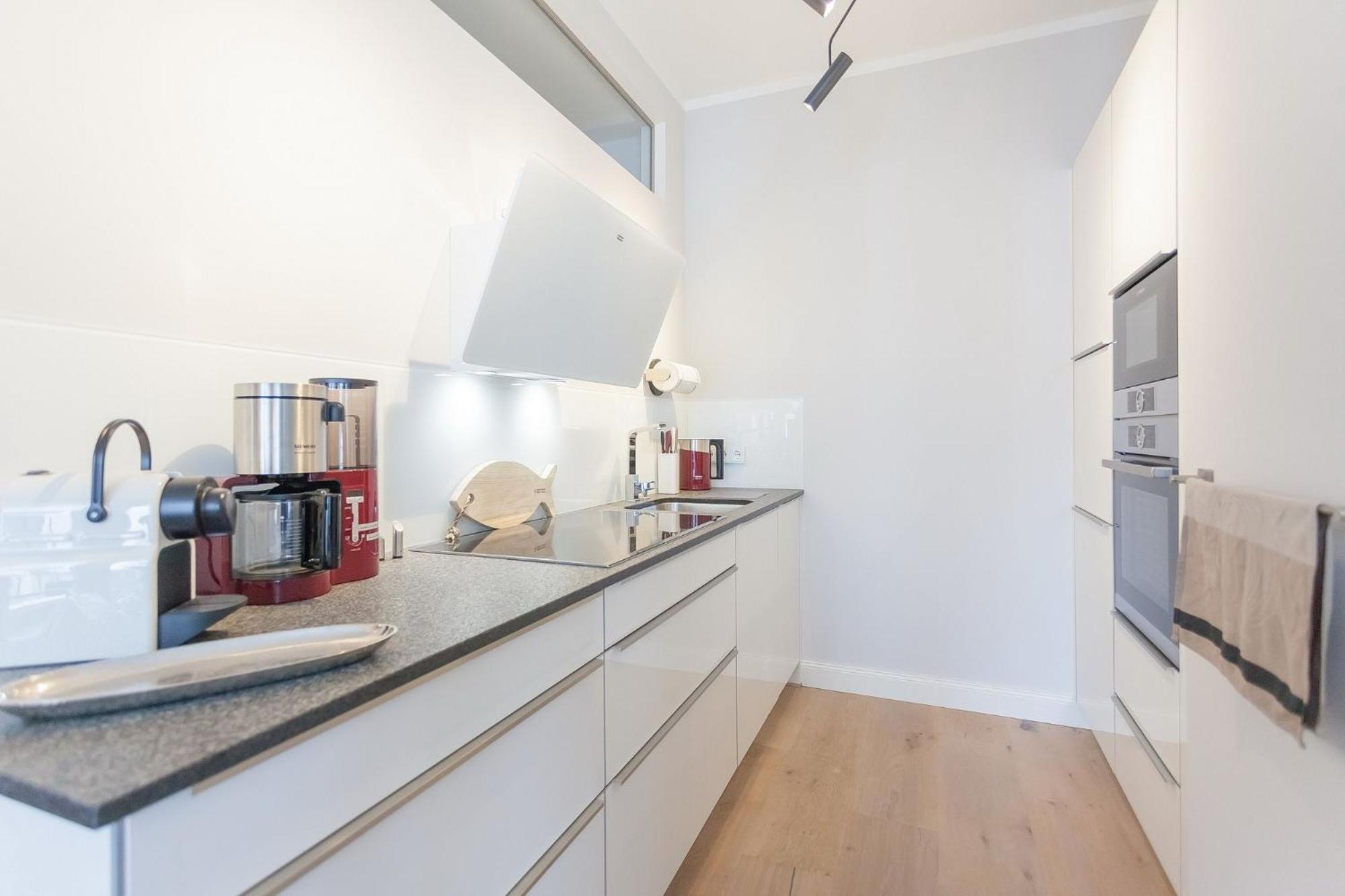 First White Pearl Apartment Sellin  Exterior photo