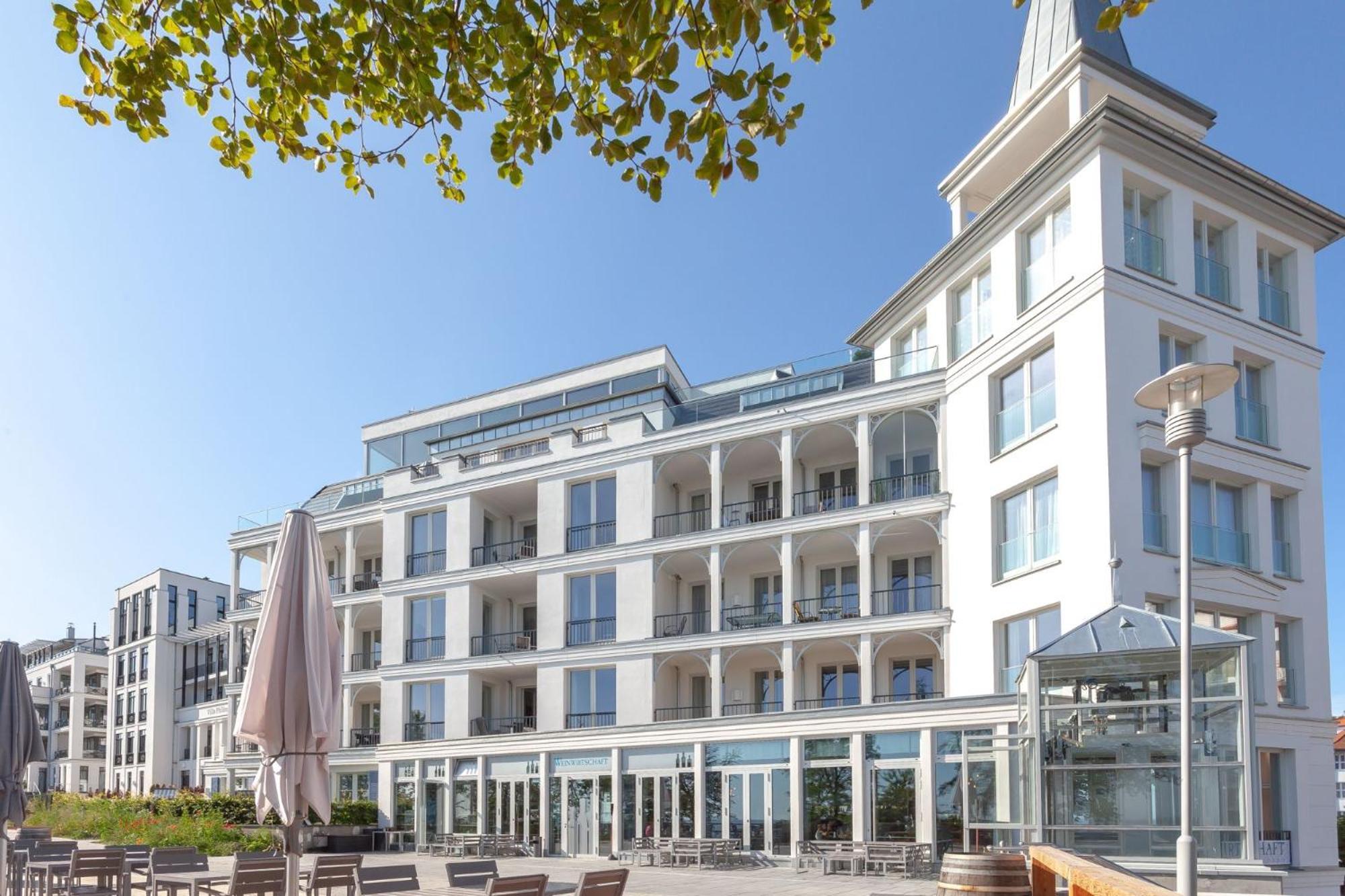 First White Pearl Apartment Sellin  Exterior photo